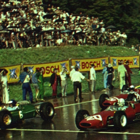 Départ humide pour le GP de Solitude ! Départ humide pour le GP de Solitude !